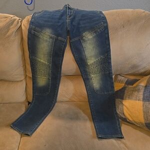 Mens Size 30x32 slim JEANS